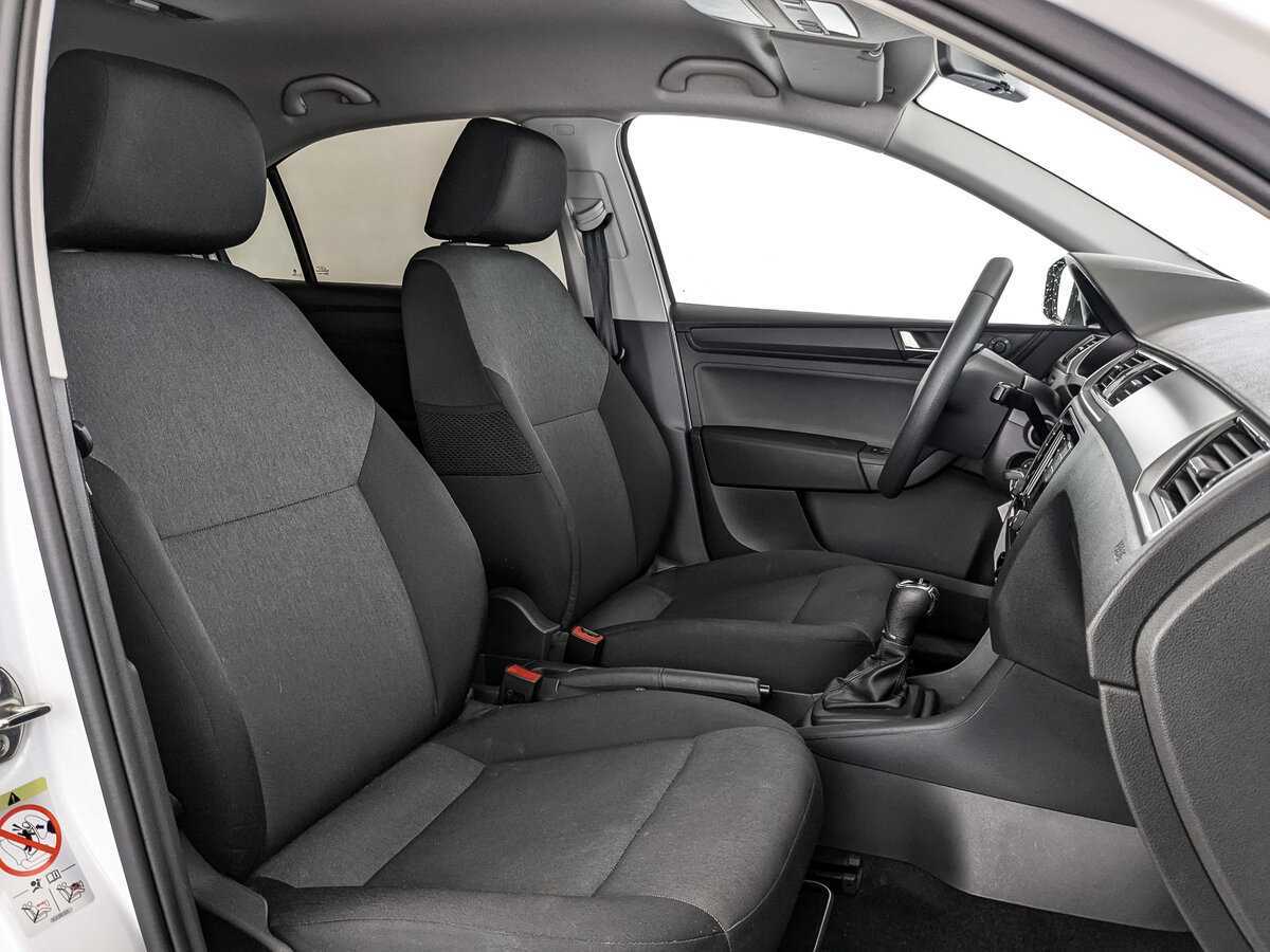 Б/У Шкода Рапид 2018 года. Фото: #19