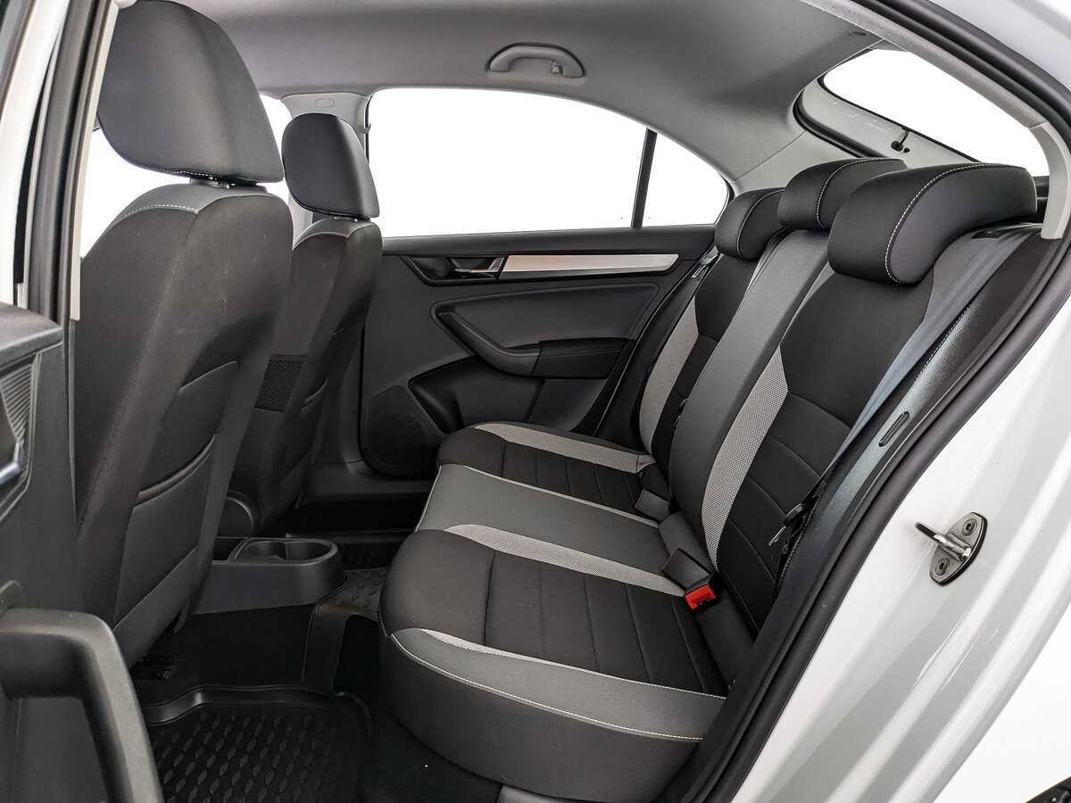 Б/У Шкода Рапид 2019 года. Фото: #13