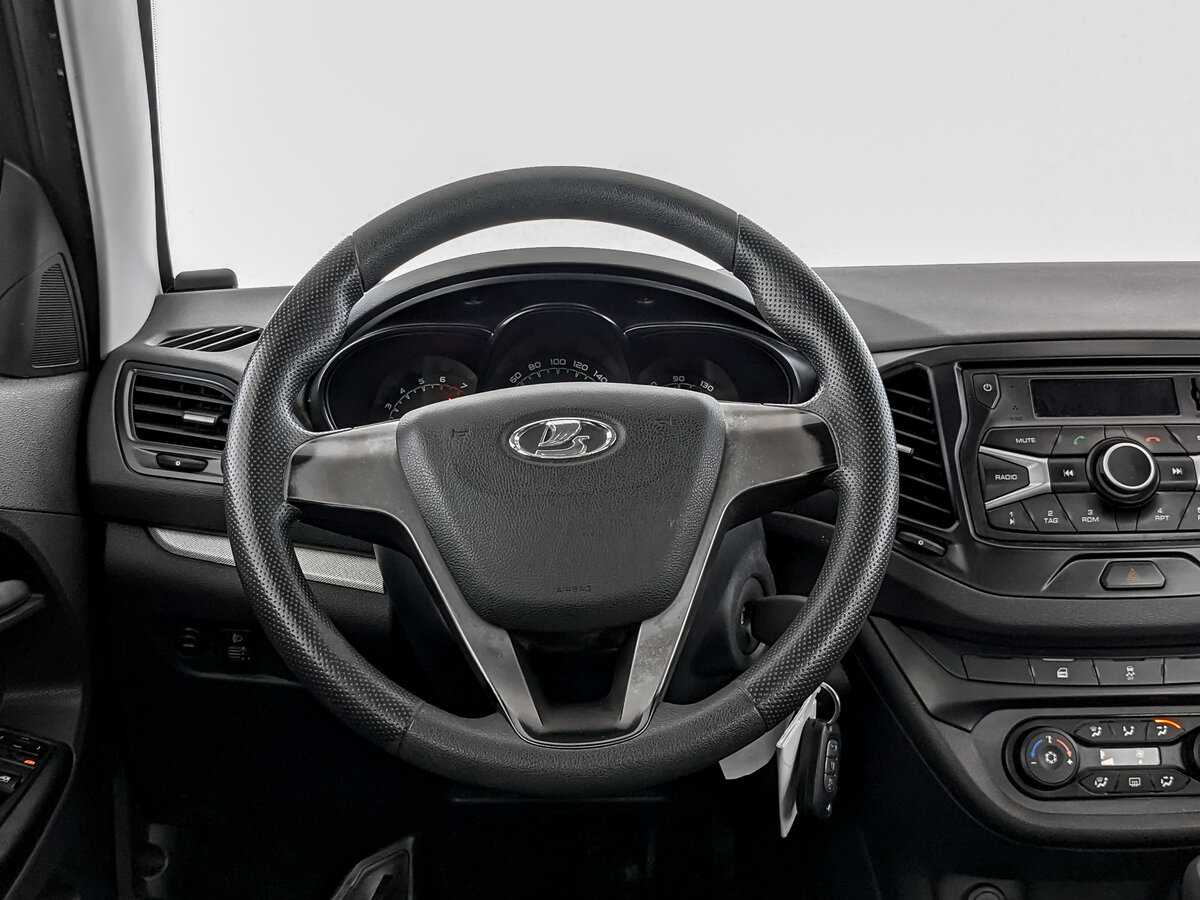 Б/У Лада (ВАЗ) Веста 2016 года. Фото: #16