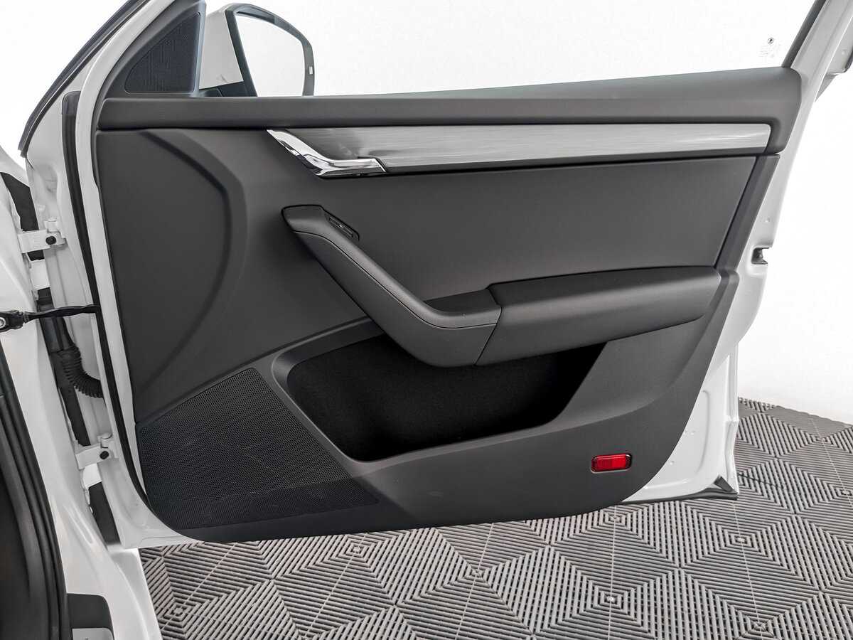 Б/У Шкода Октавия 2019 года. Фото: #19