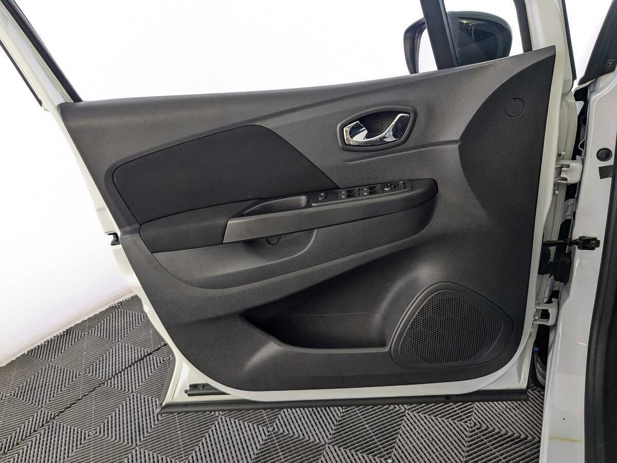 Б/У Рено Каптюр 2020 года. Фото: #14