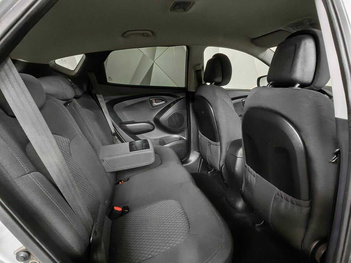 Б/У Хендай ай-икс35 2013 года. Фото: #9