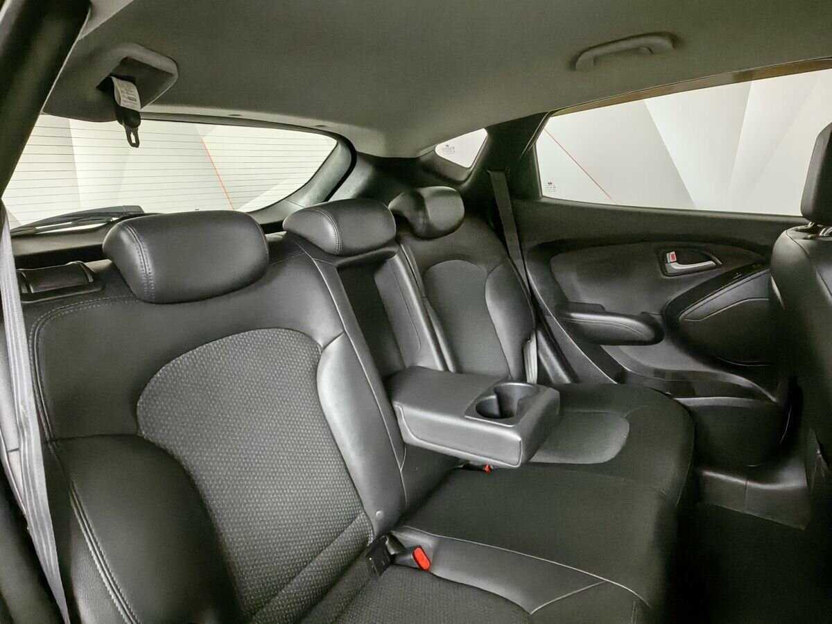 Б/У Хендай ай-икс35 2012 года. Фото: #11