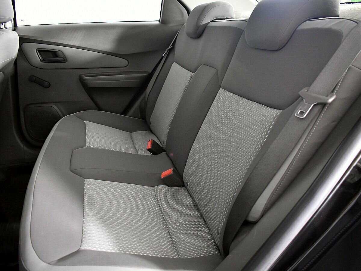 Б/У Шевроле Кобальт 2013 года. Фото: #6