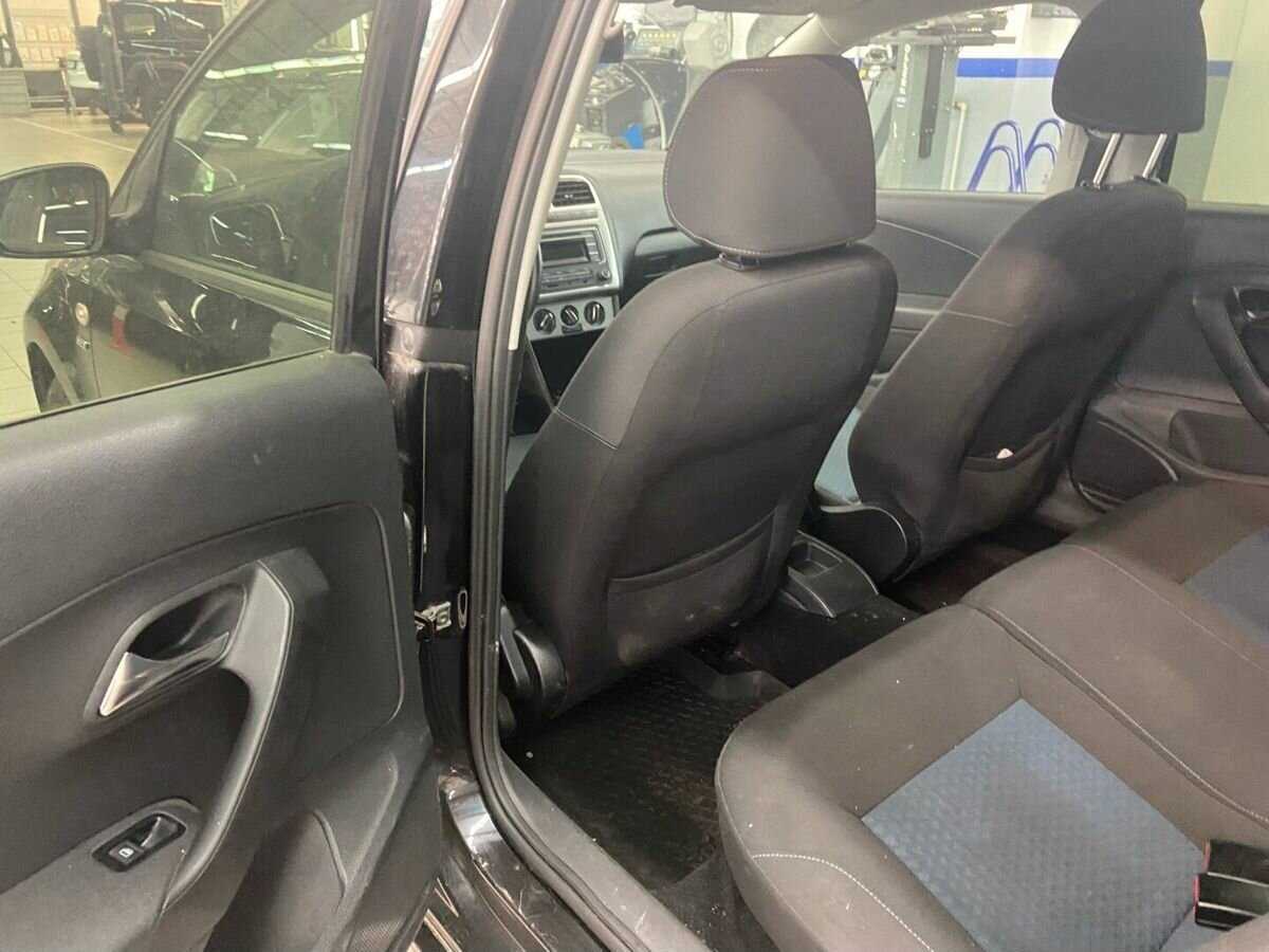 Б/У Фольксваген Поло 2013 года. Фото: #9