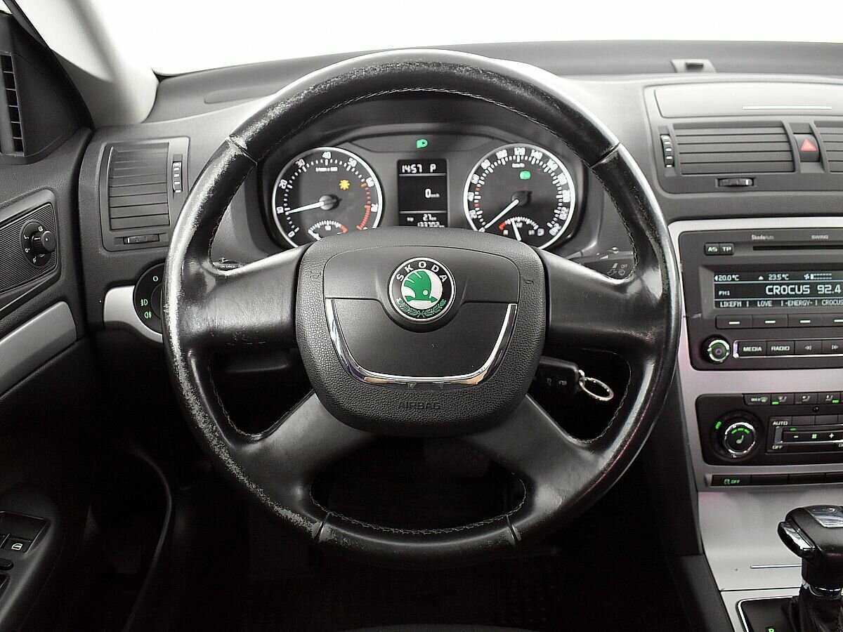 Б/У Шкода Октавия 2012 года. Фото: #10