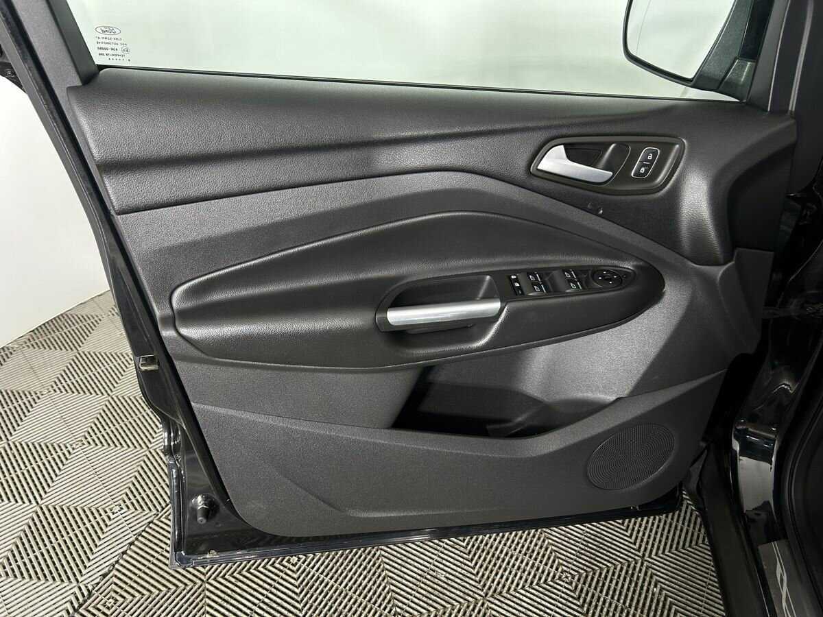 Б/У Форд Куга 2018 года. Фото: #5