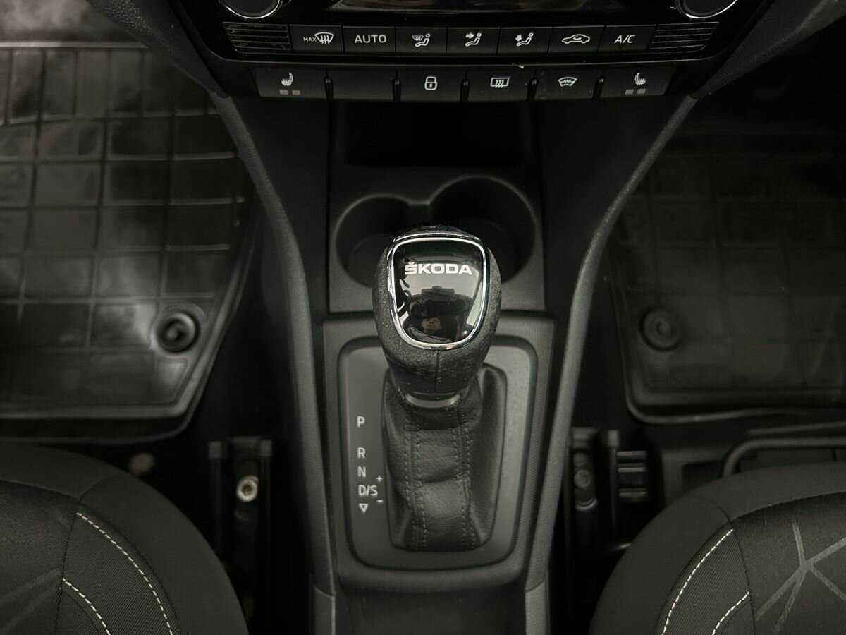 Б/У Шкода Рапид 2019 года. Фото: #12