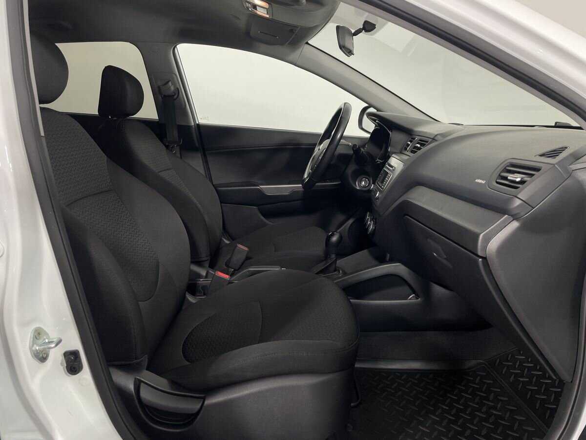 Б/У Киа Рио 2017 года. Фото: #13