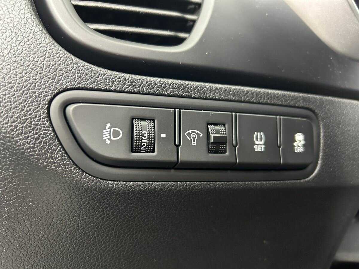 Б/У Киа Рио 2021 года. Фото: #8