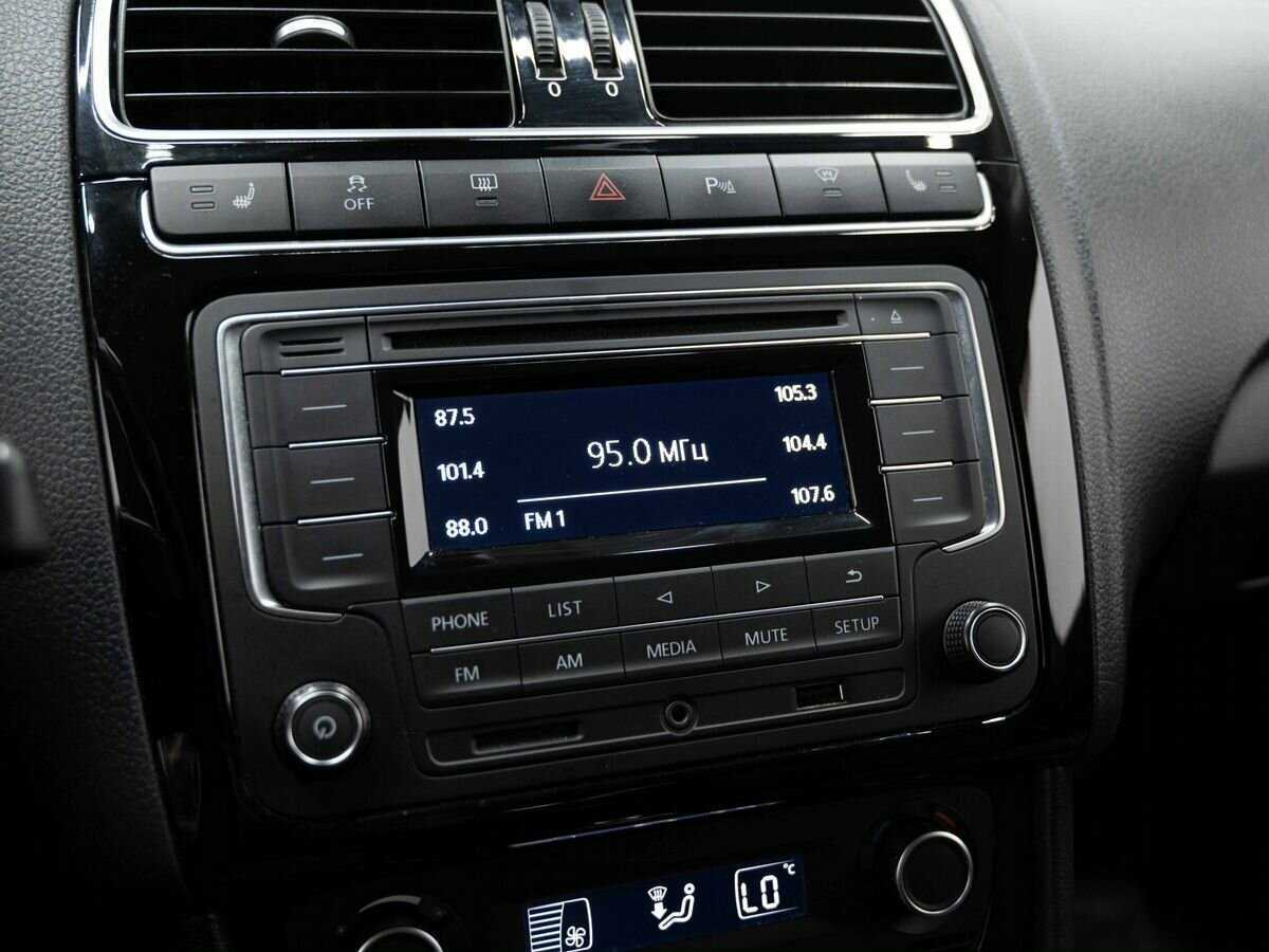 Б/У Фольксваген Поло 2016 года. Фото: #16