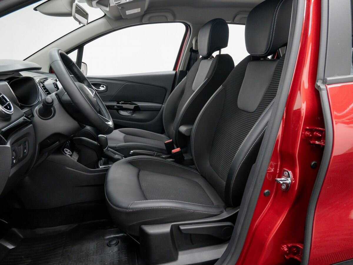 Б/У Рено Каптюр 2020 года. Фото: #13