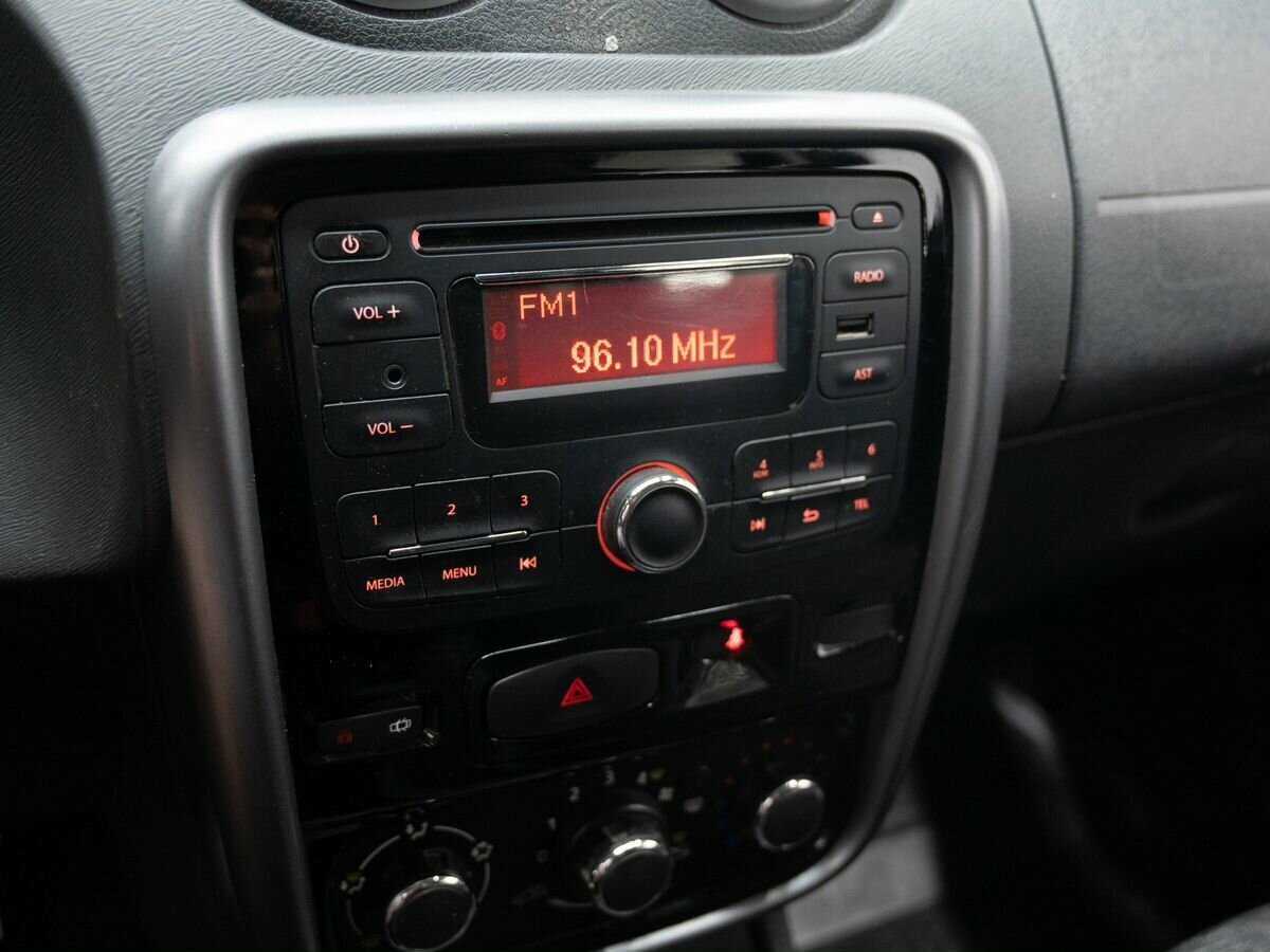 Б/У Рено Дастер 2013 года. Фото: #18