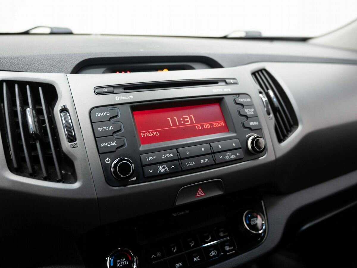 Б/У Киа Спортейдж 2014 года. Фото: #18