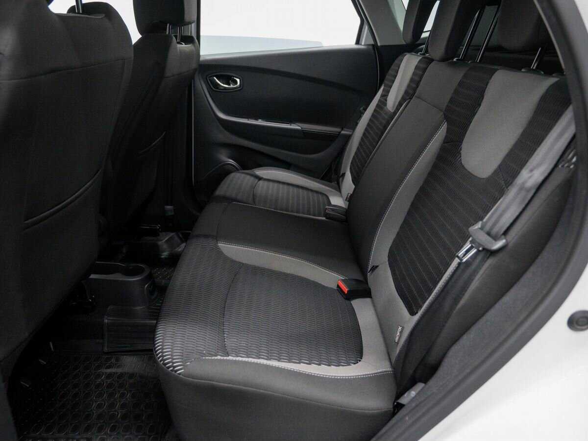 Б/У Рено Каптюр 2019 года. Фото: #12