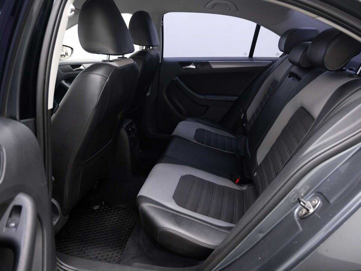 Б/У Фольксваген Джетта 2012 года. Фото: #8