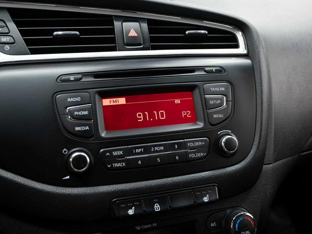 Б/У Киа Сид 2015 года. Фото: #19