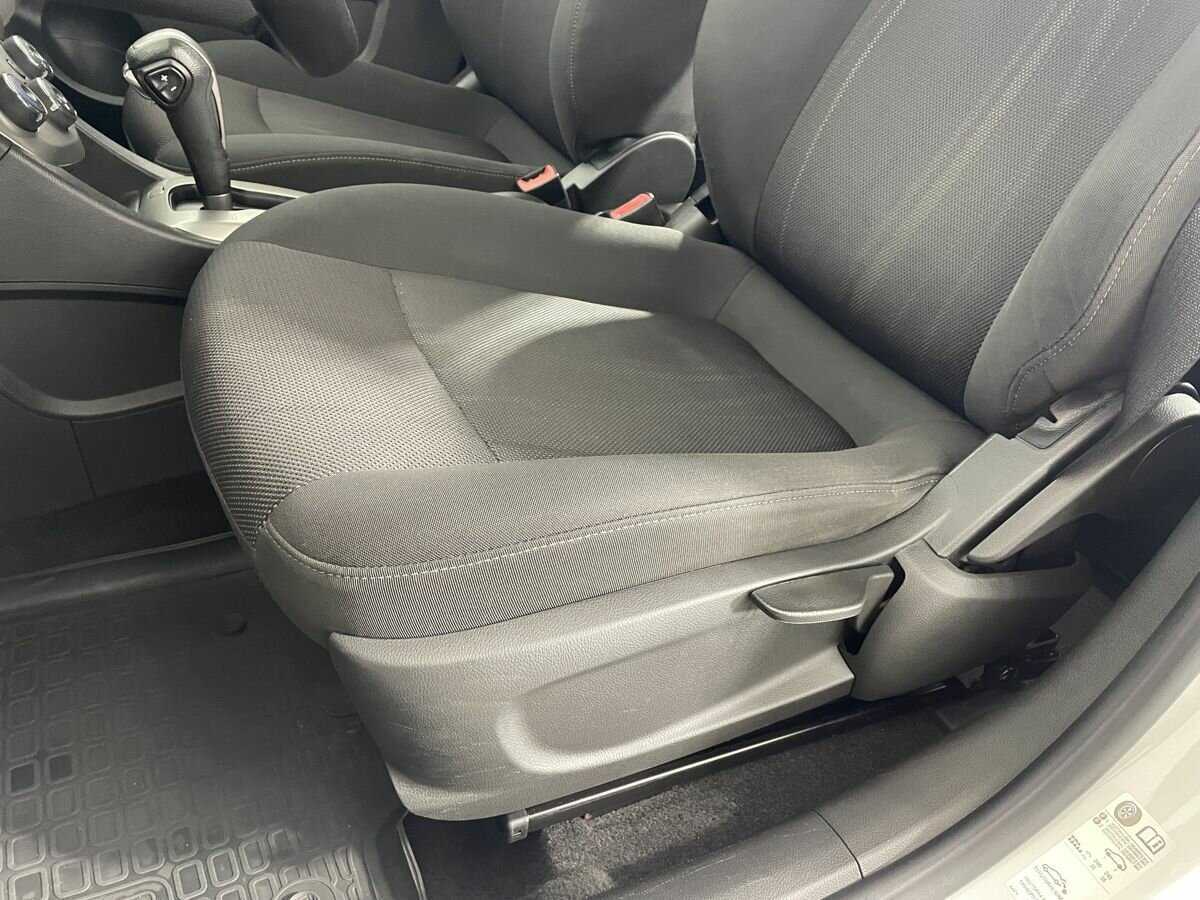 Б/У Шевроле Авео 2014 года. Фото: #8