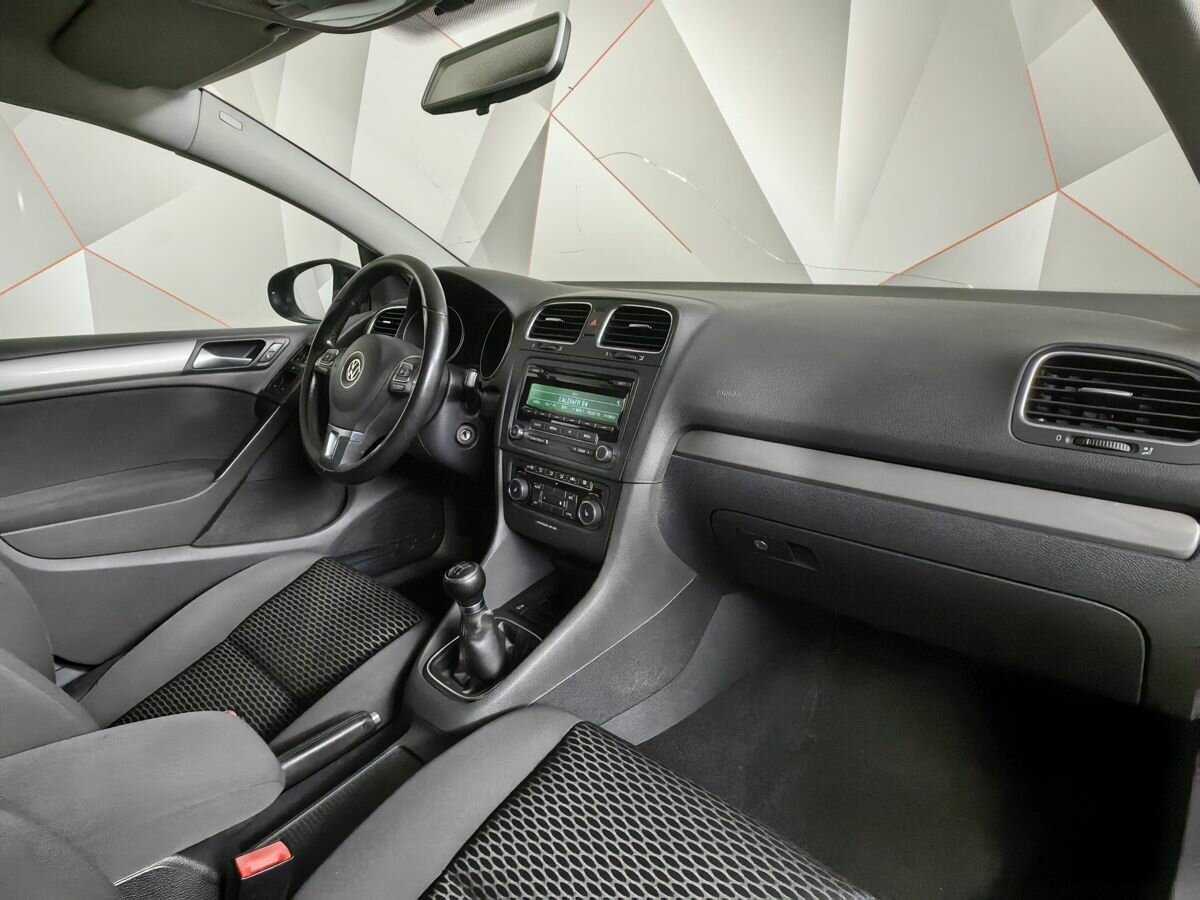 Б/У Фольксваген Гольф 2012 года. Фото: #8