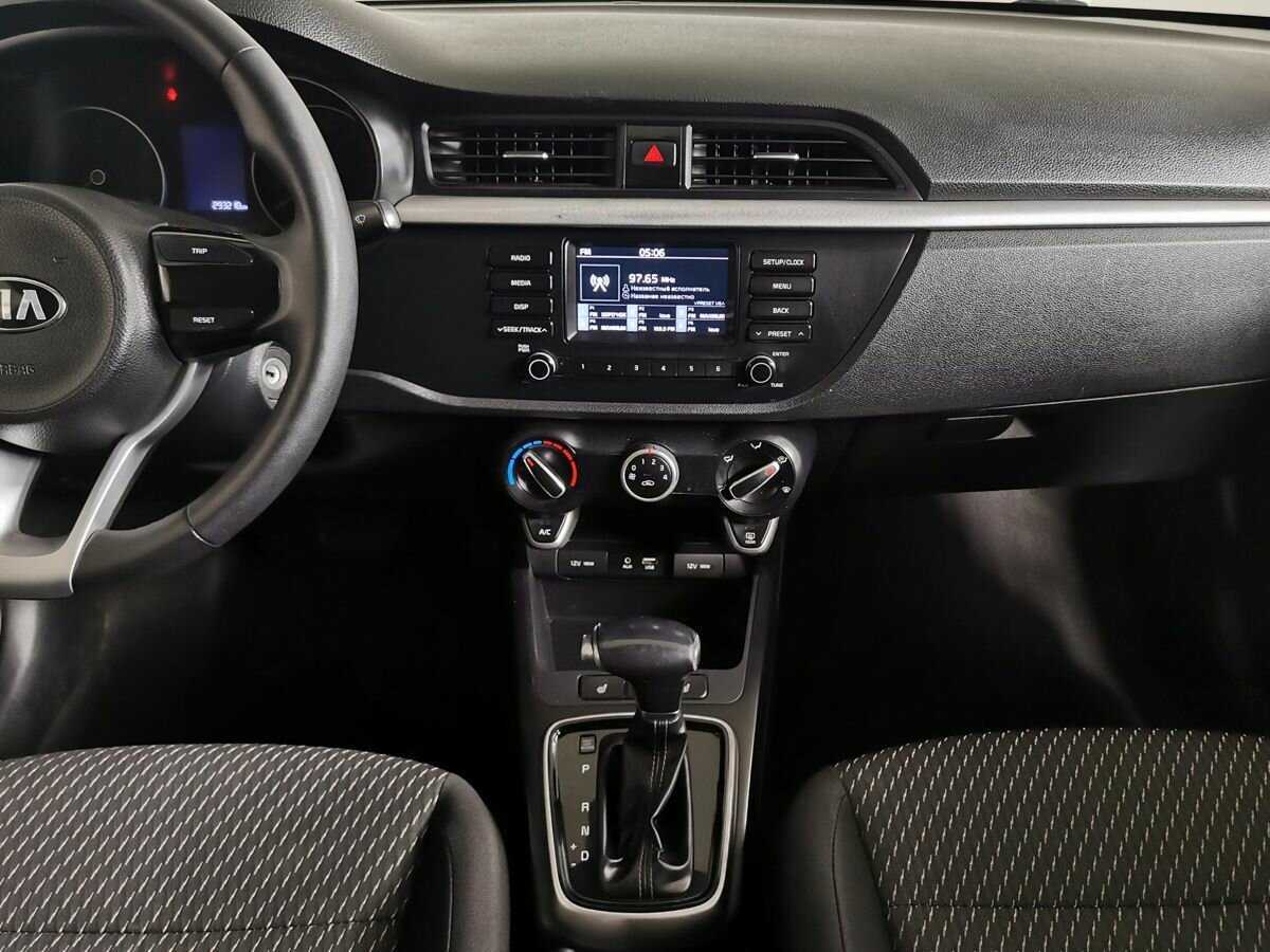 Б/У Киа Рио 2018 года. Фото: #10