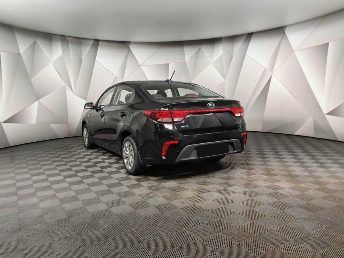 Б/У Киа Рио 2017 года. Фото: #3