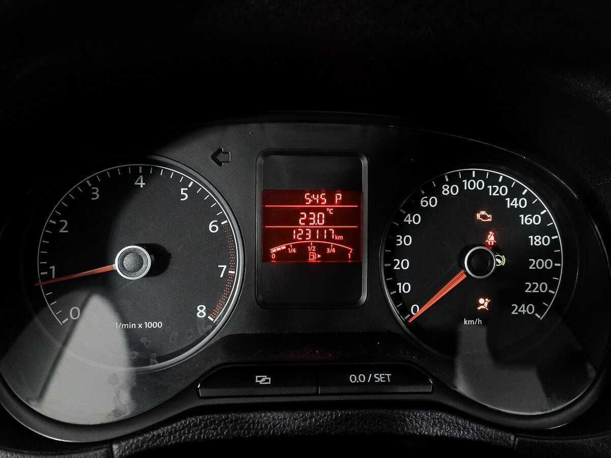 Б/У Фольксваген Поло 2014 года. Фото: #8