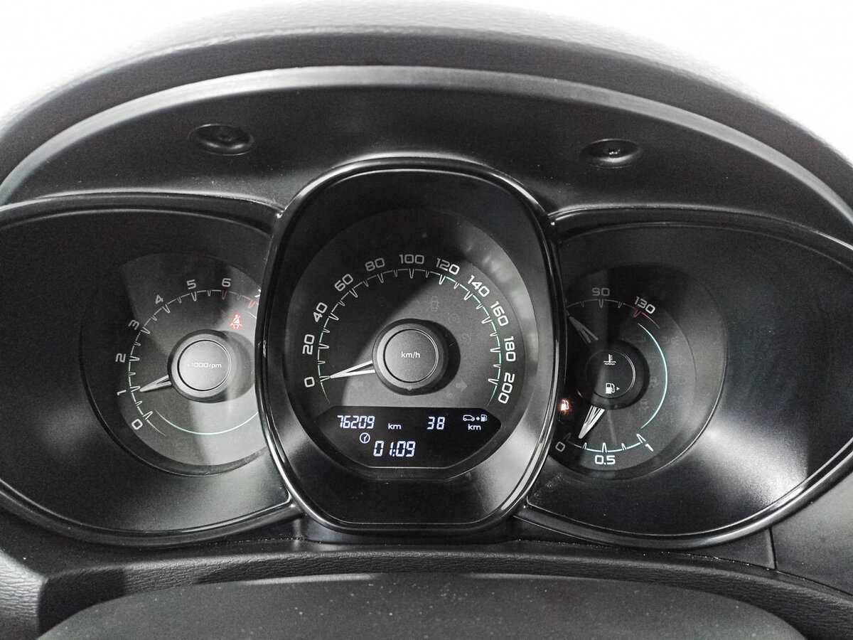 Б/У Лада (ВАЗ) Веста 2017 года. Фото: #12