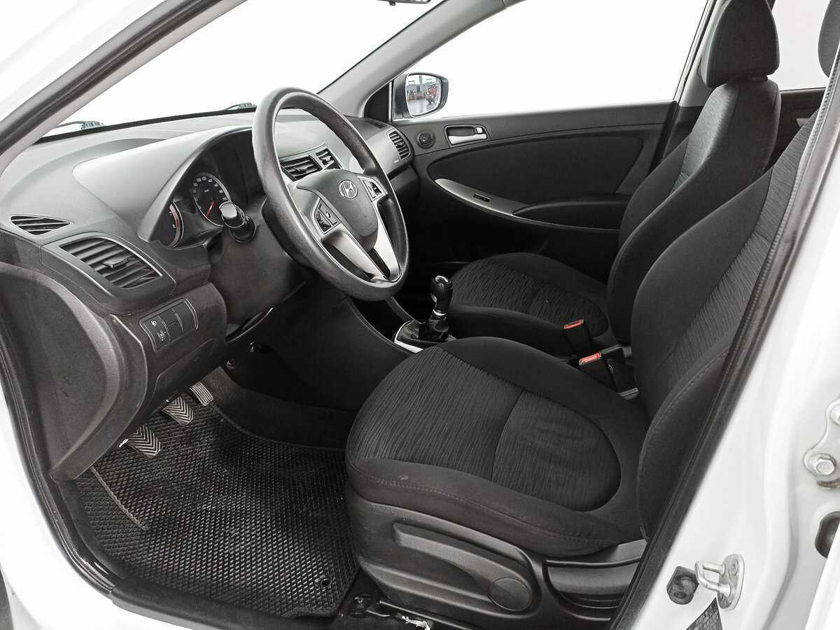 Б/У Хендай Солярис 2015 года. Фото: #13