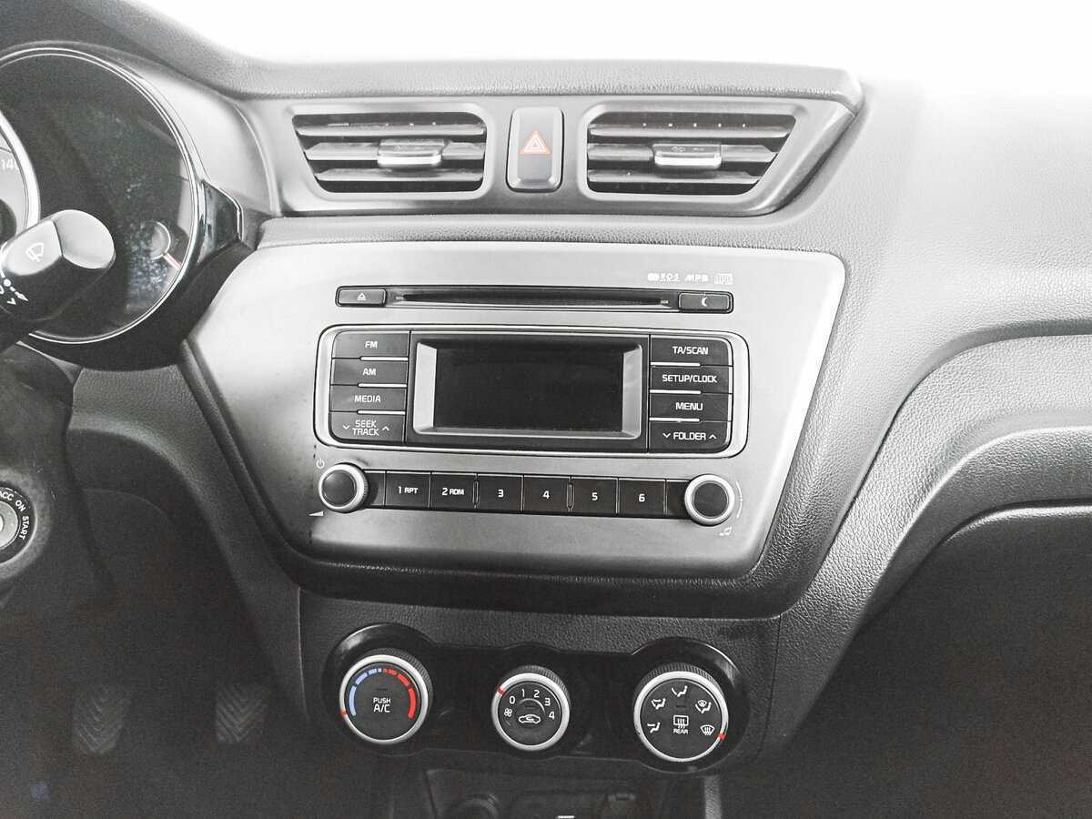 Б/У Киа Рио 2017 года. Фото: #12