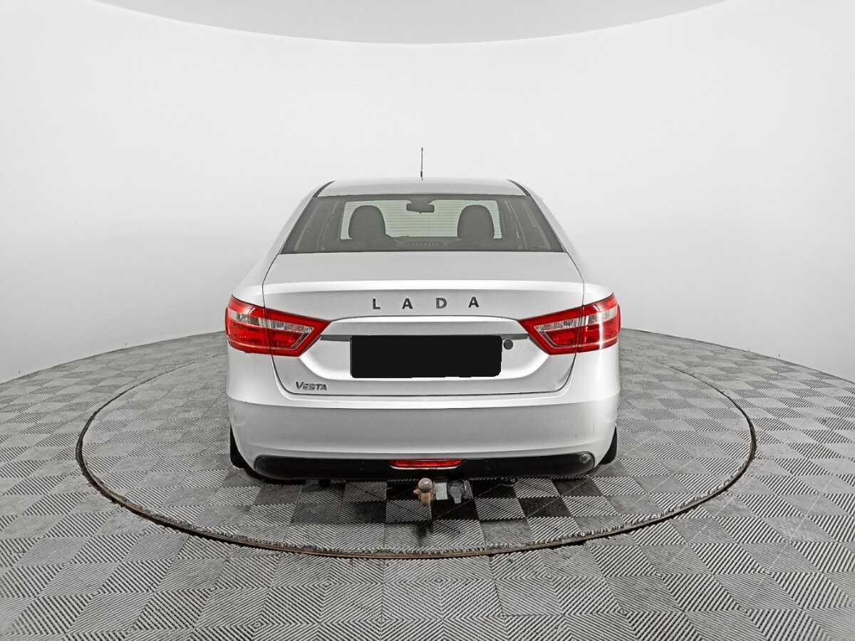 Б/У Лада (ВАЗ) Веста 2017 года. Фото: #5