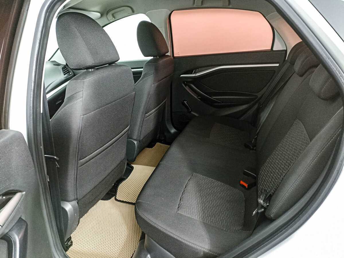 Б/У Лада (ВАЗ) Веста 2017 года. Фото: #11