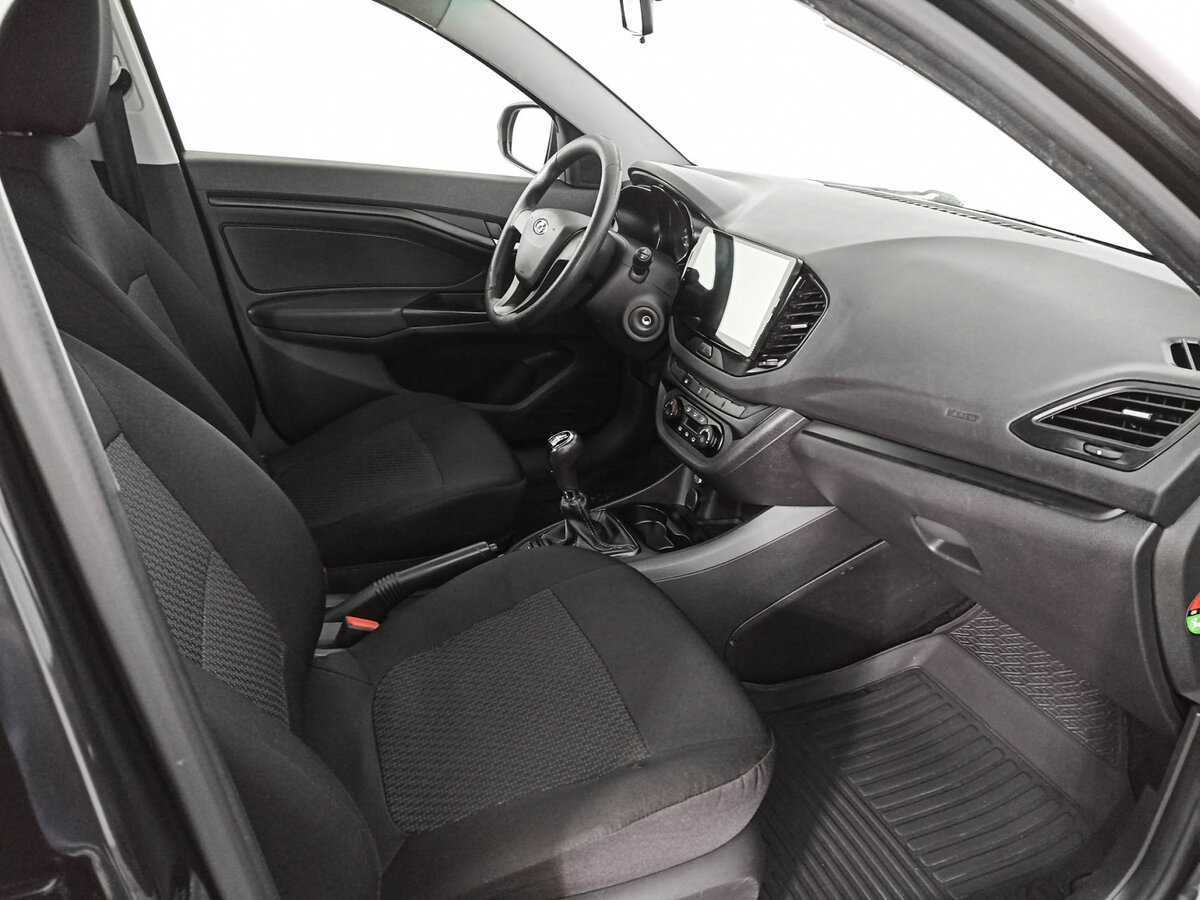 Б/У Лада (ВАЗ) Веста 2017 года. Фото: #8