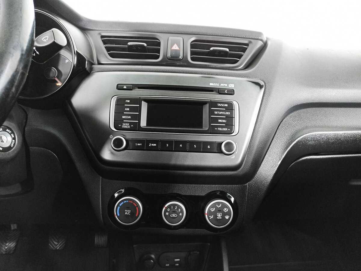 Б/У Киа Рио 2015 года. Фото: #12