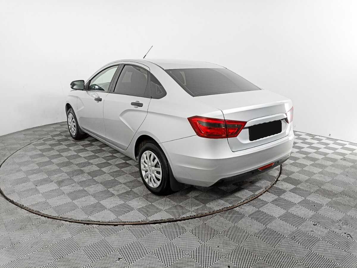 Б/У Лада (ВАЗ) Веста 2018 года. Фото: #6