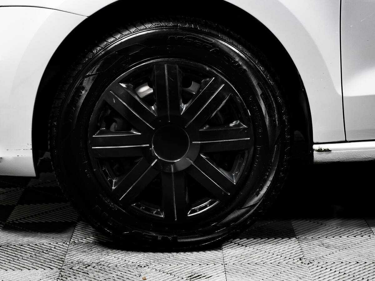 Б/У Фольксваген Поло 2018 года. Фото: #13