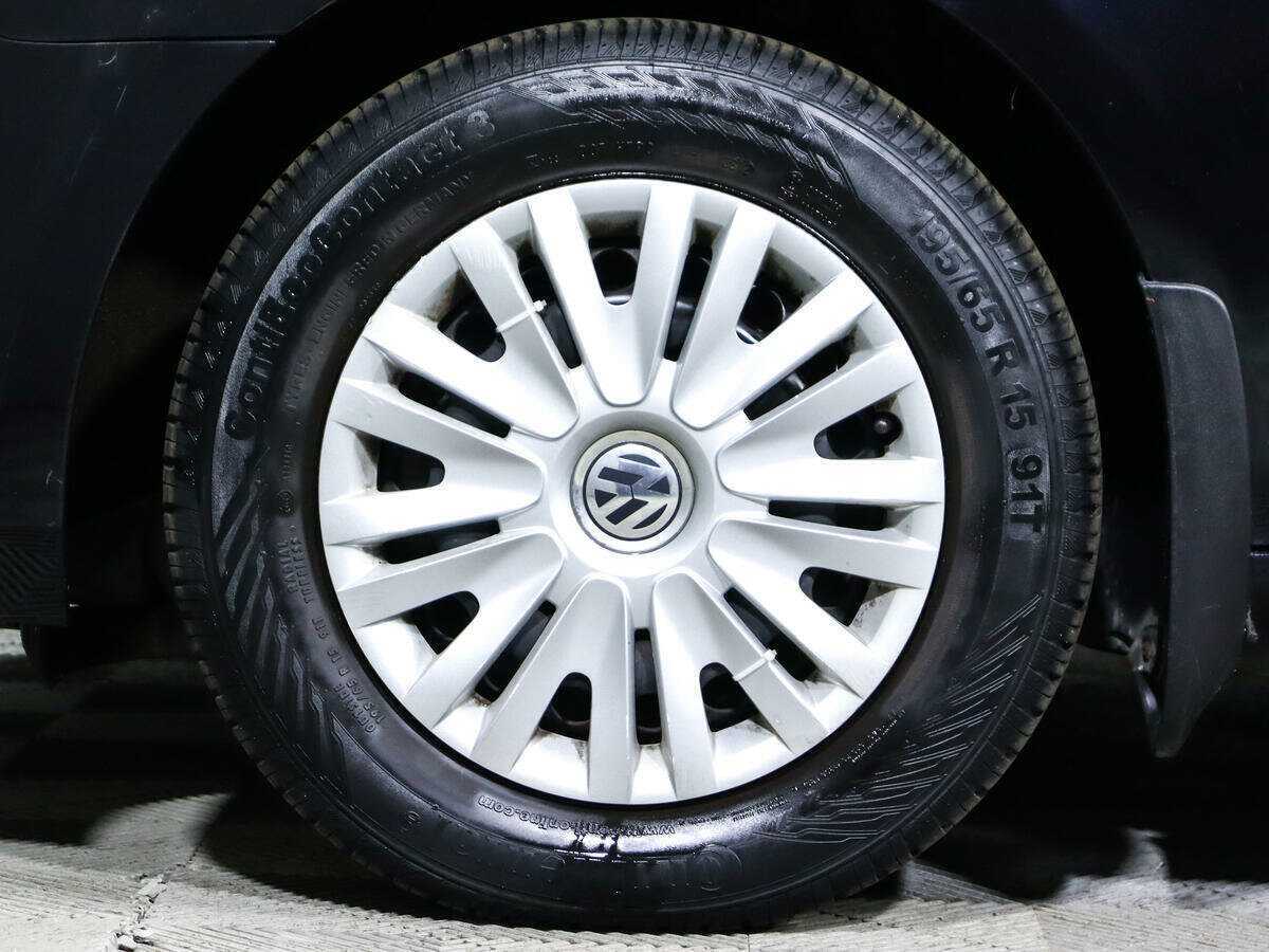 Б/У Фольксваген Гольф 2012 года. Фото: #13