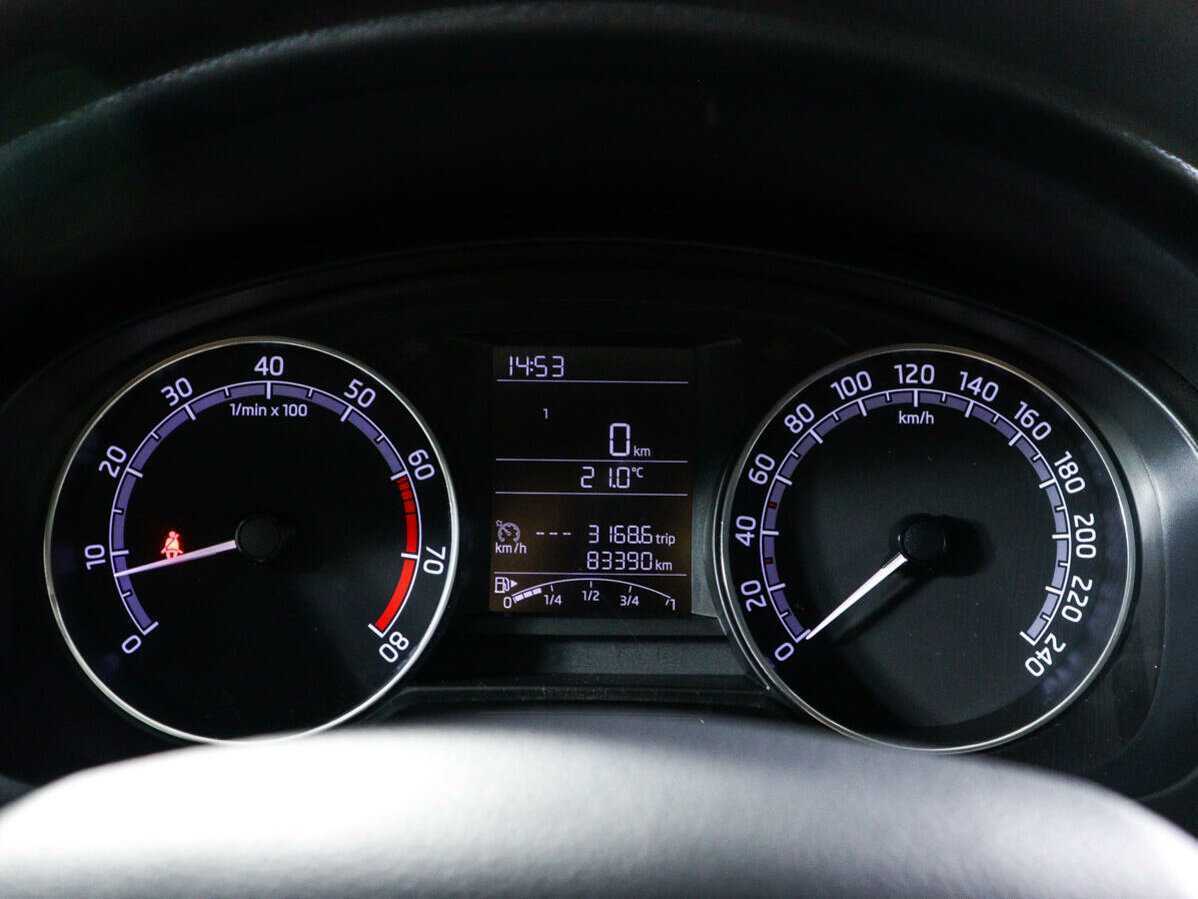 Б/У Шкода Рапид 2019 года. Фото: #8