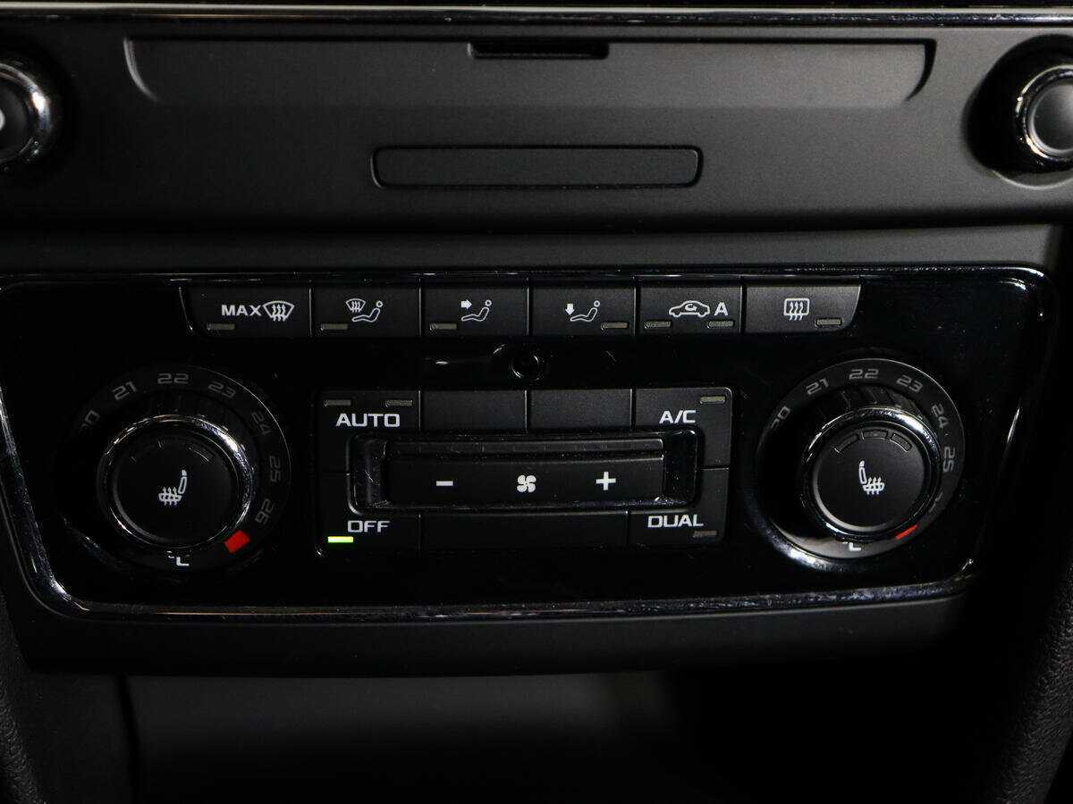 Б/У Шкода Суперб 2014 года. Фото: #20