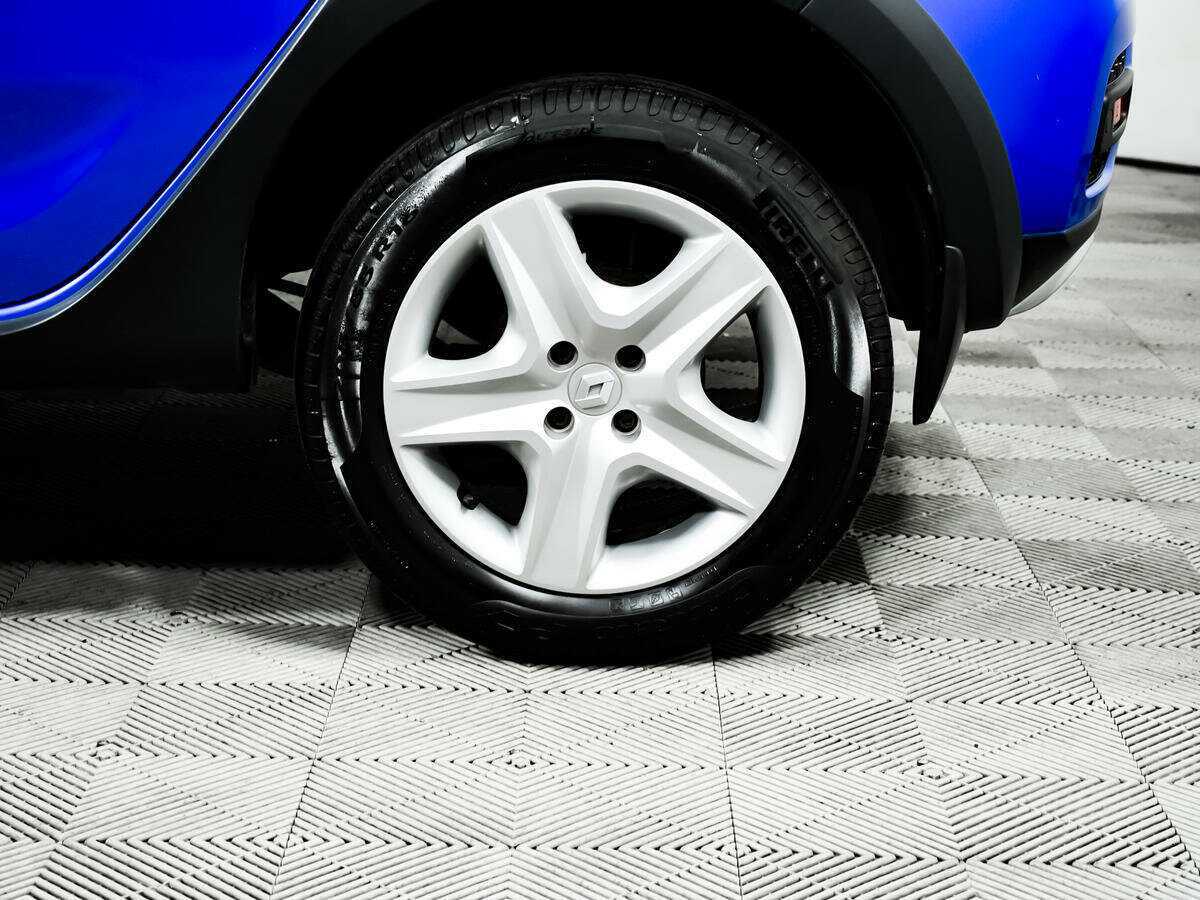 Б/У Рено Сандеро 2016 года. Фото: #13