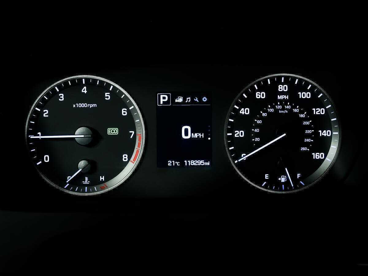 Б/У Хендай Соната 2014 года. Фото: #9