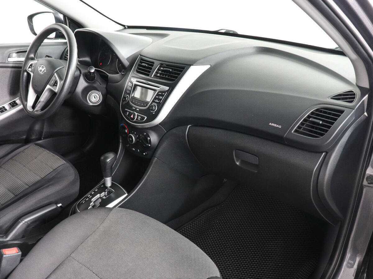 Б/У Хендай Солярис 2013 года. Фото: #9