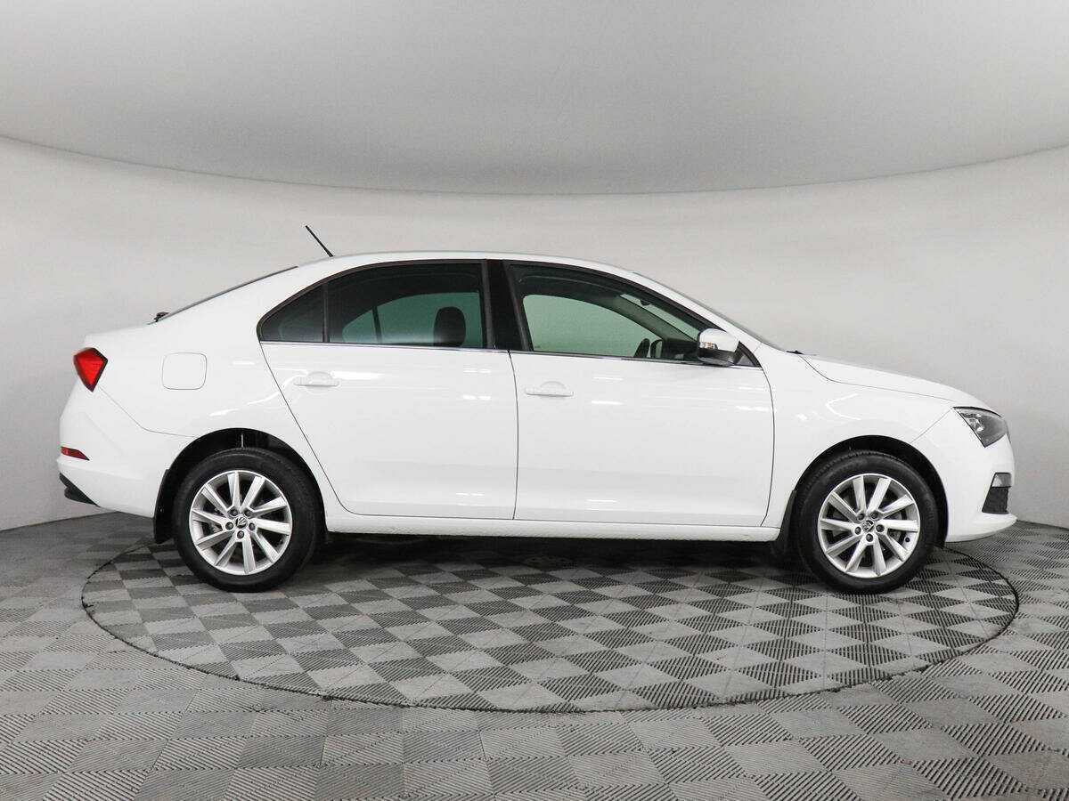 Б/У Шкода Рапид 2021 года. Фото: #3