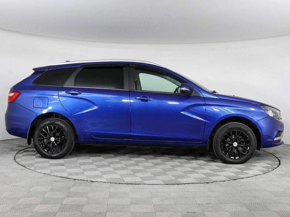 Б/У Лада (ВАЗ) Веста 2021 года. Фото: #3