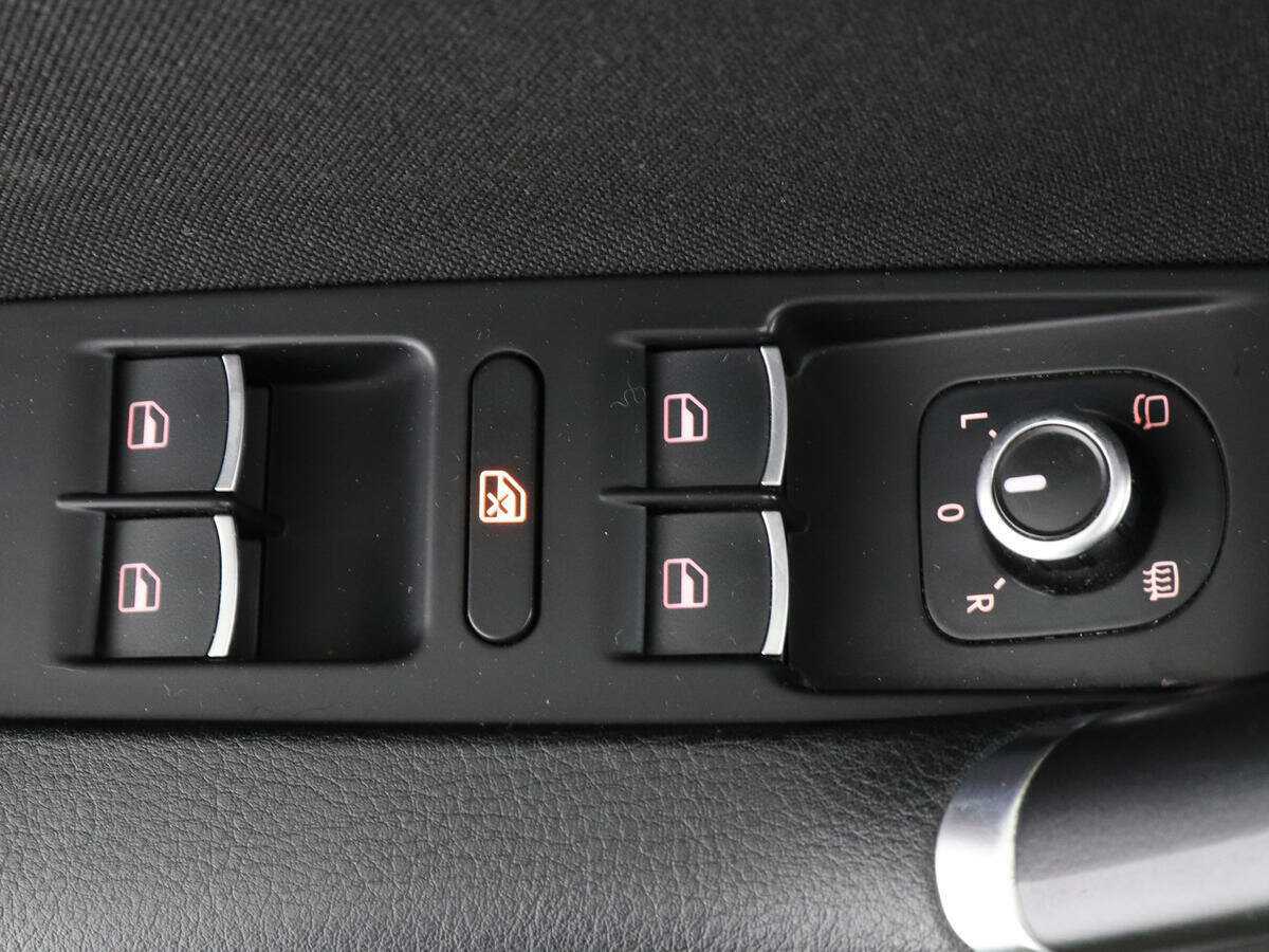 Б/У Фольксваген Пассат 2014 года. Фото: #13