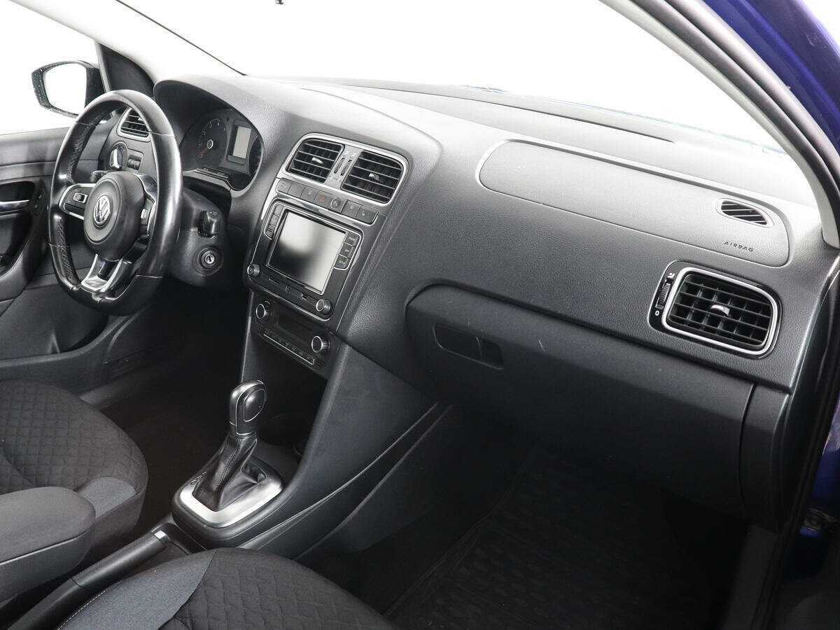 Б/У Фольксваген Поло 2018 года. Фото: #9