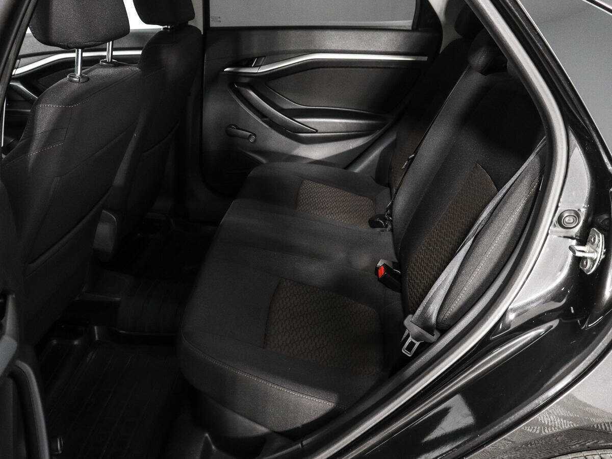 Б/У Лада (ВАЗ) Веста 2017 года. Фото: #7