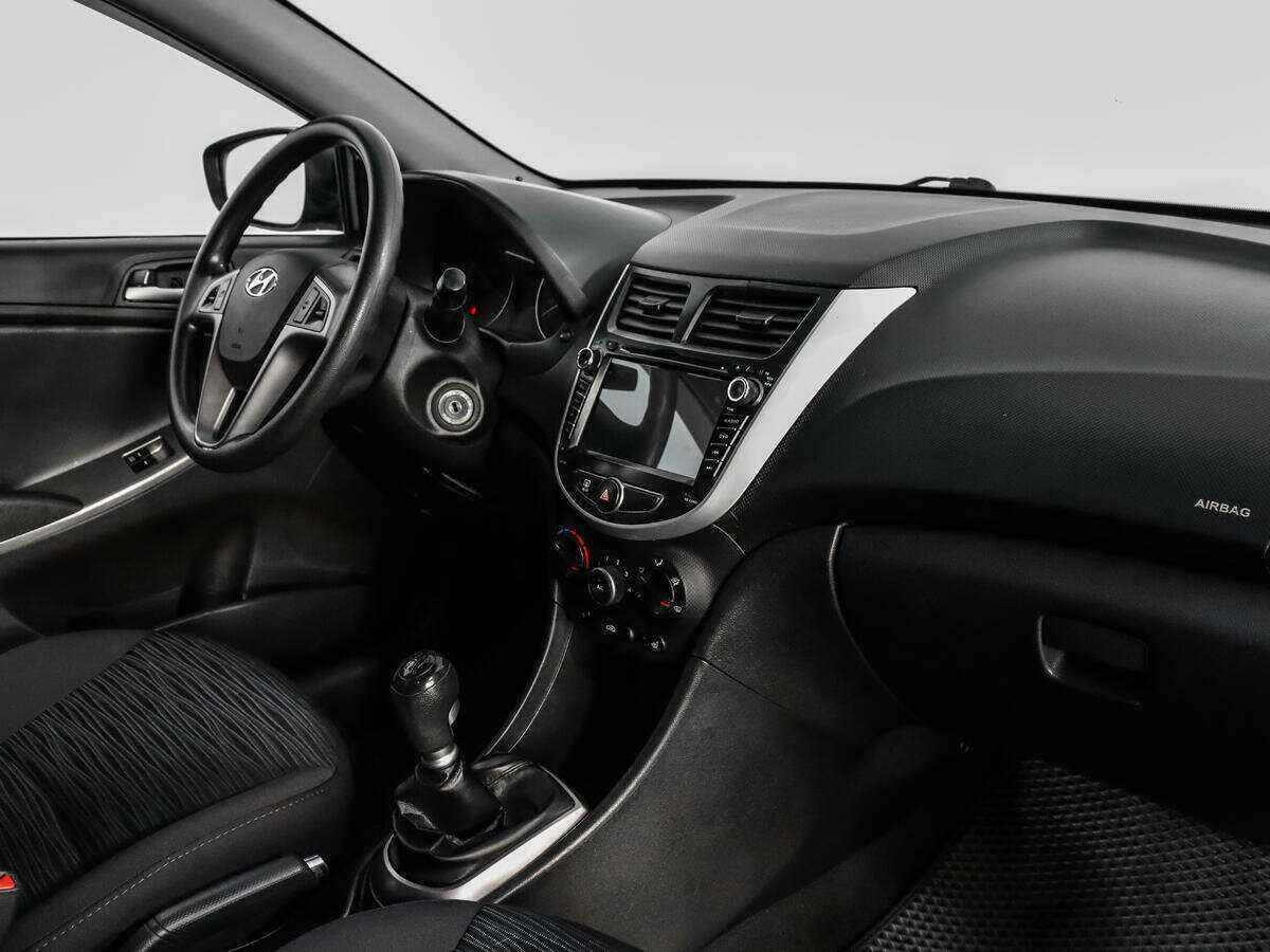 Б/У Хендай Солярис 2014 года. Фото: #10