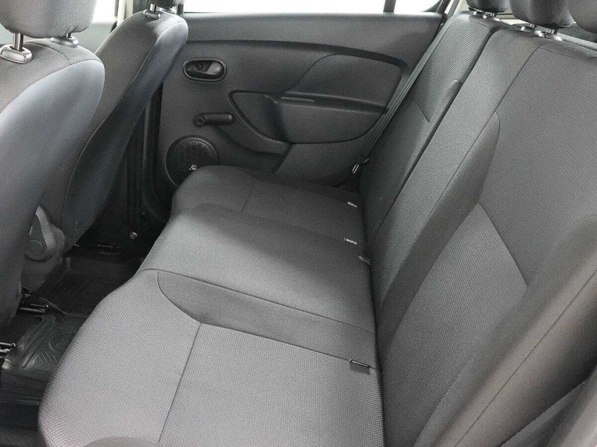 Б/У Рено Сандеро 2015 года. Фото: #10