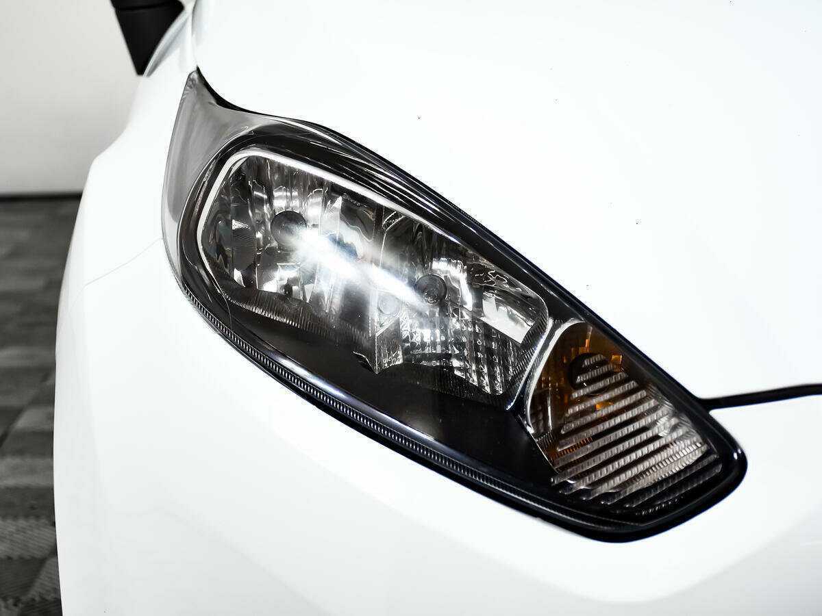 Б/У Форд Фиеста 2016 года. Фото: #13