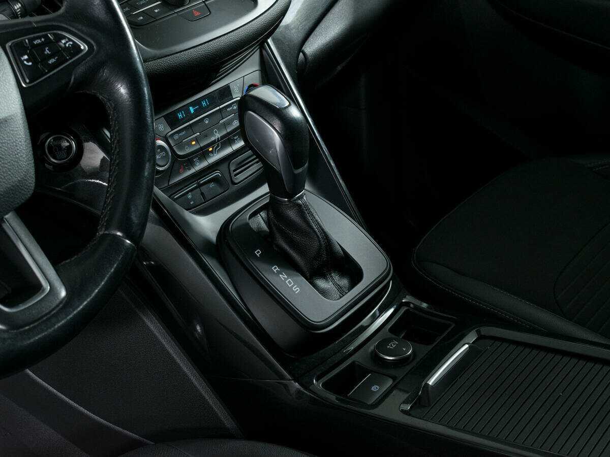 Б/У Форд Куга 2017 года. Фото: #16